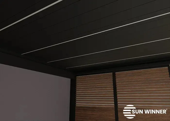 LED-Streifen in den Lamellen der bioklimatischen Pergola S500, ausgeschaltet