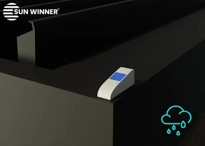 Regensensor am Rahmen der Pergola S500