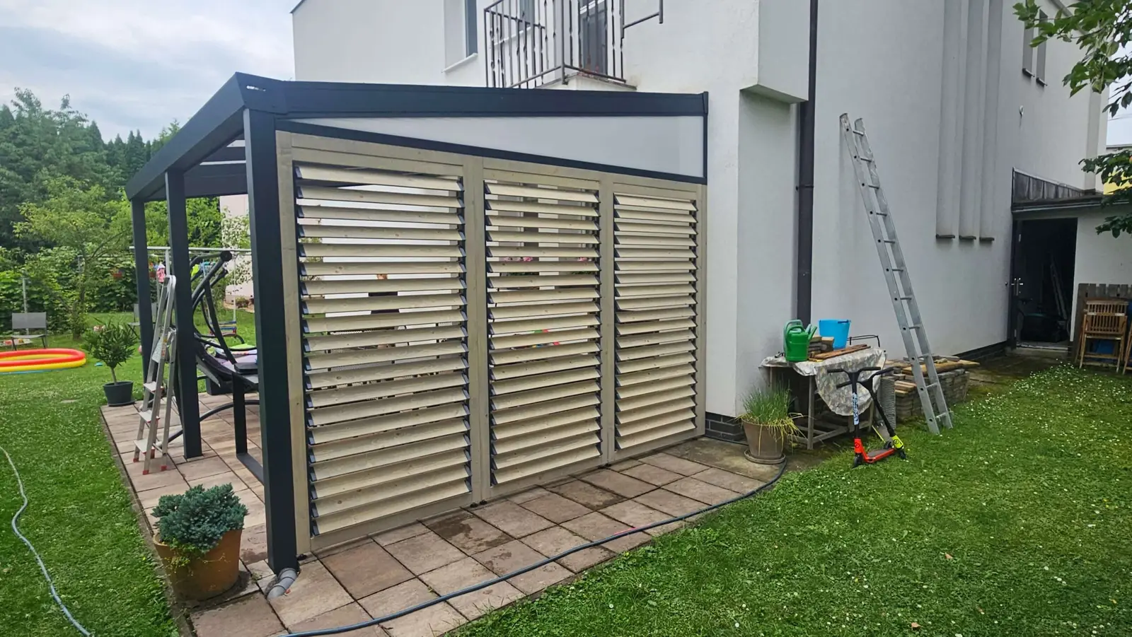 Wooden louvres – Flowgarden project, photo 37 of 101
