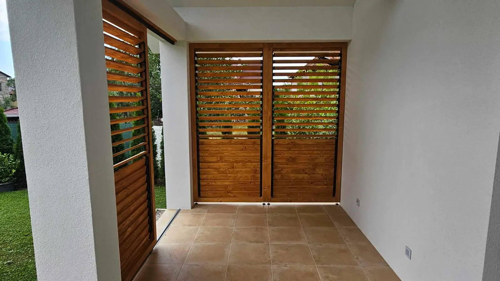 Wooden louvres – Flowgarden project, photo 41 of 101