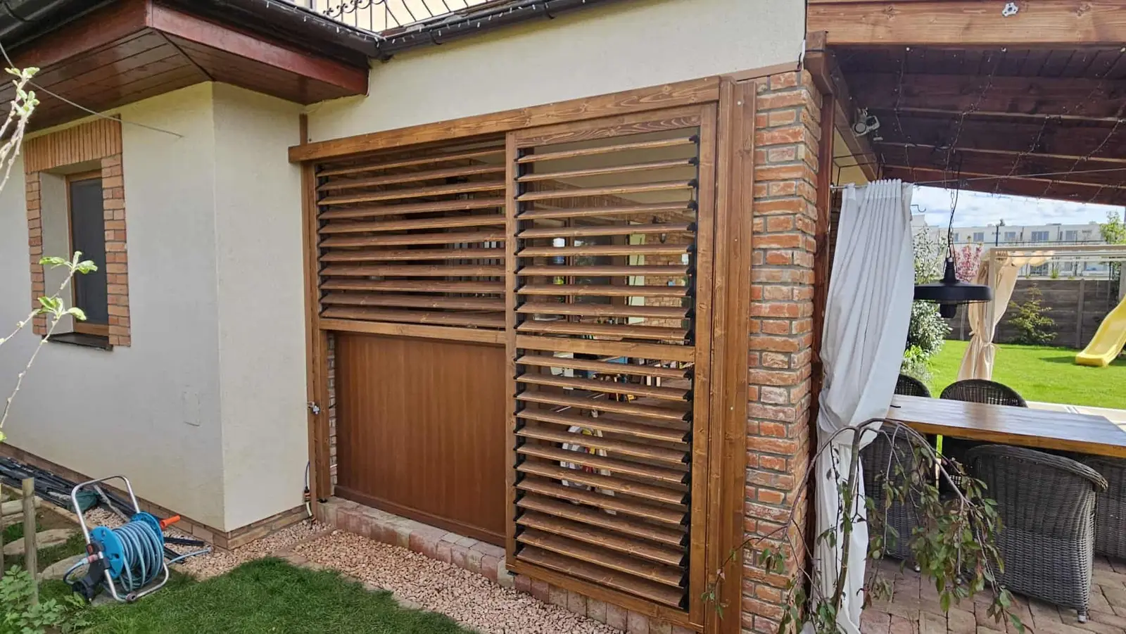 Wooden louvres – Flowgarden project, photo 50 of 101