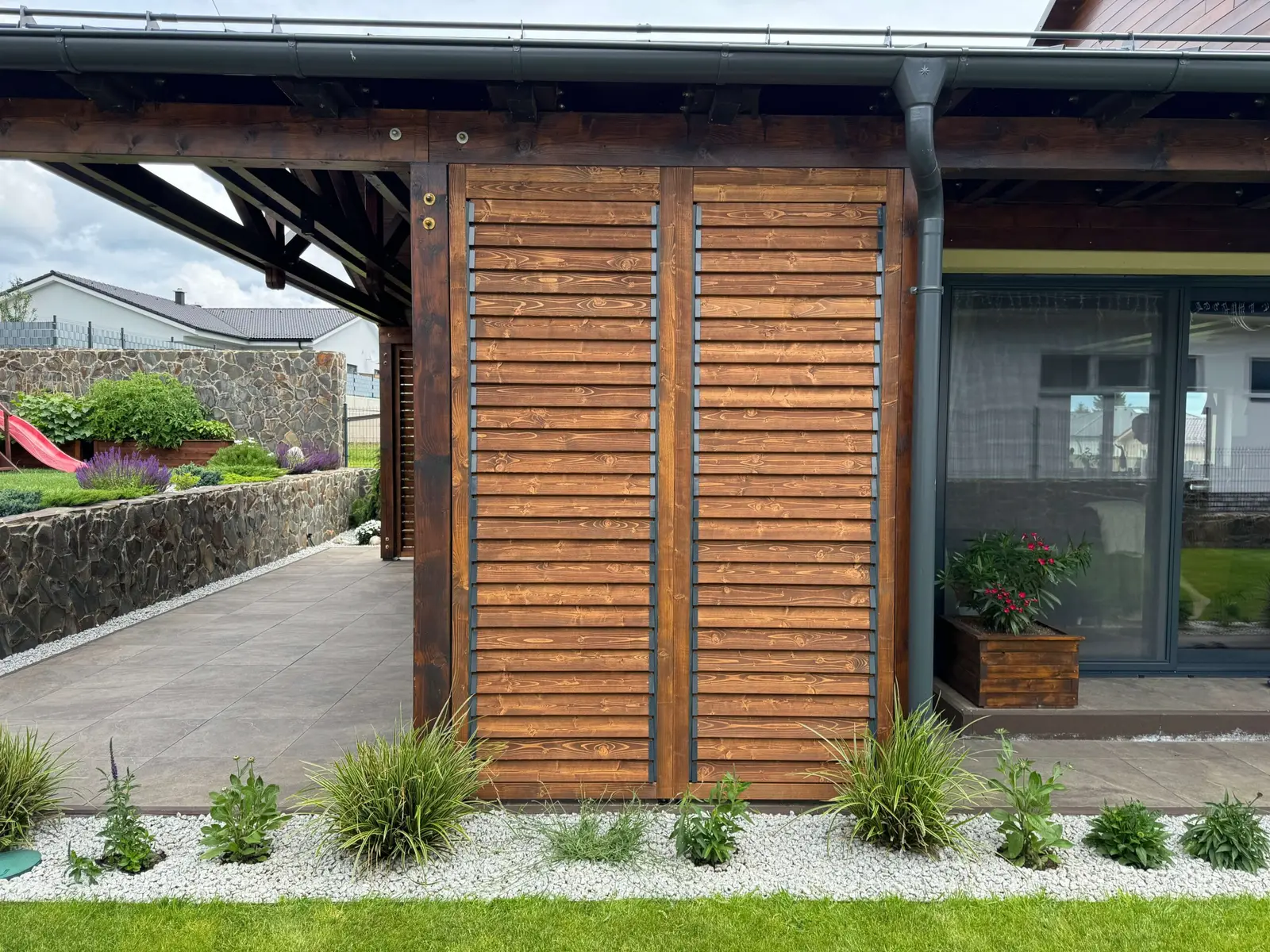 Wooden louvres – Flowgarden project, photo 59 of 101