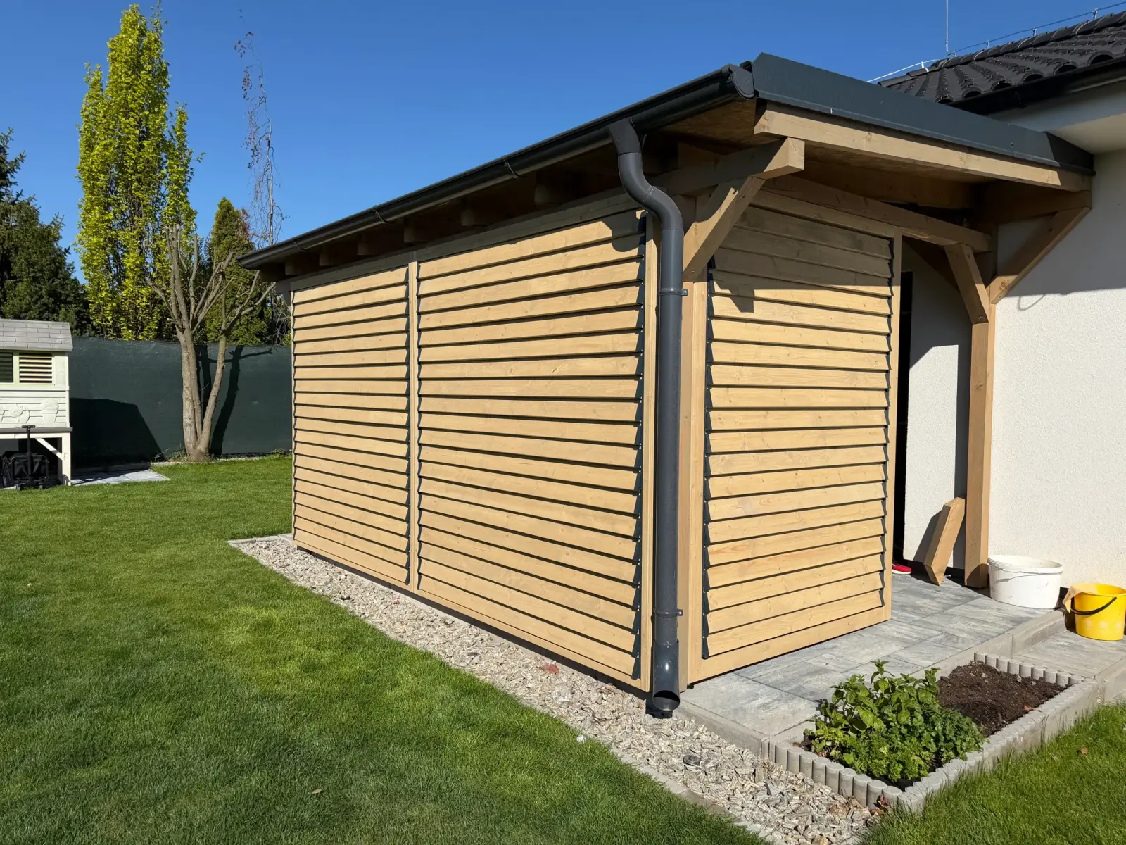 Wooden louvres – Flowgarden project, photo 66 of 101