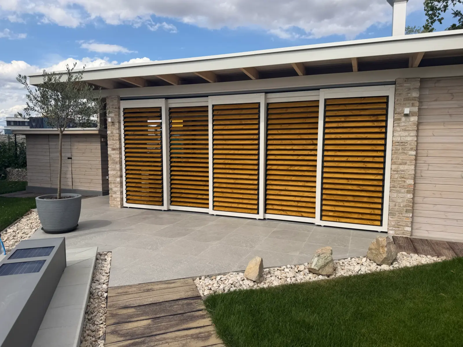 Wooden louvres – Flowgarden project, photo 78 of 101
