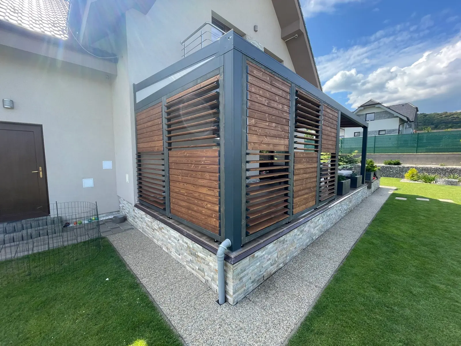 Wooden louvres – Flowgarden project, photo 100 of 101