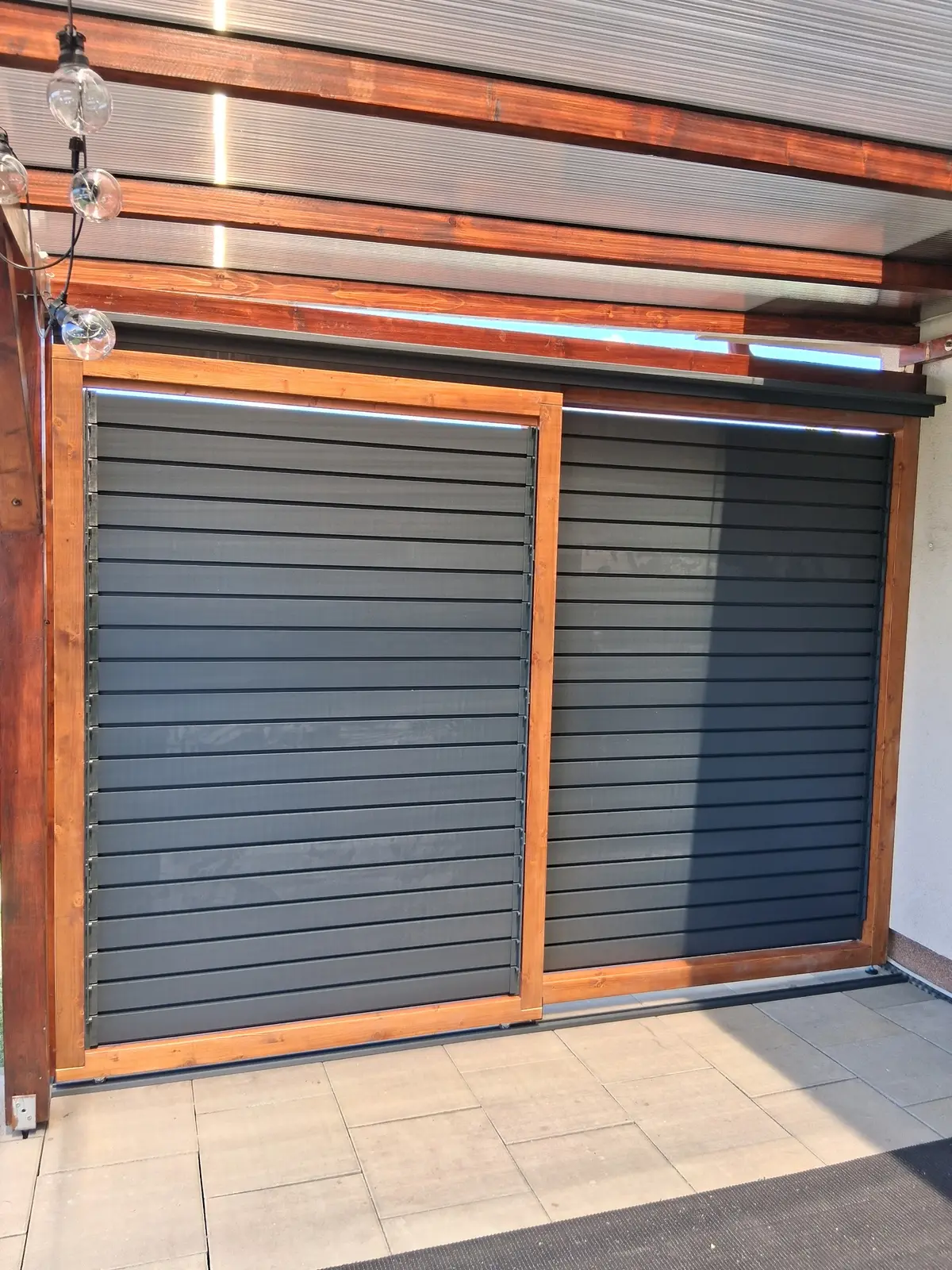 Wooden frame – aluminium louvres – Flowgarden project, photo 8 of 75