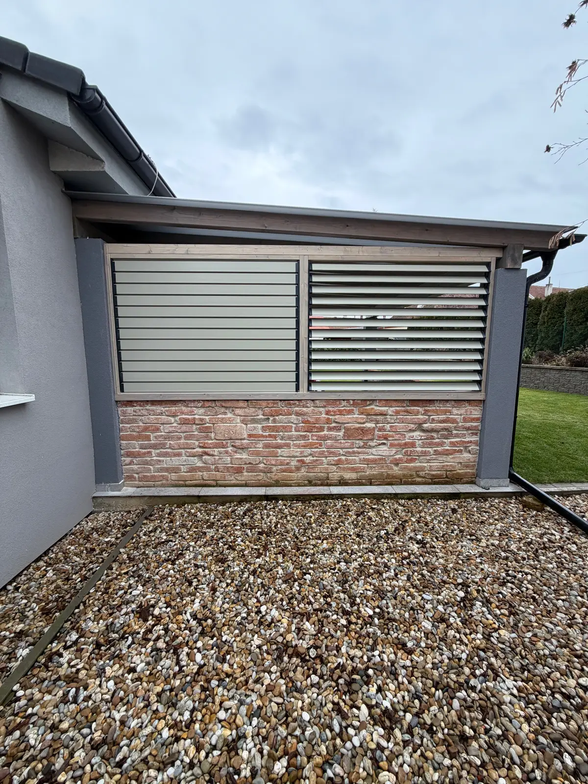 Wooden frame – aluminium louvres – Flowgarden project, photo 17 of 75