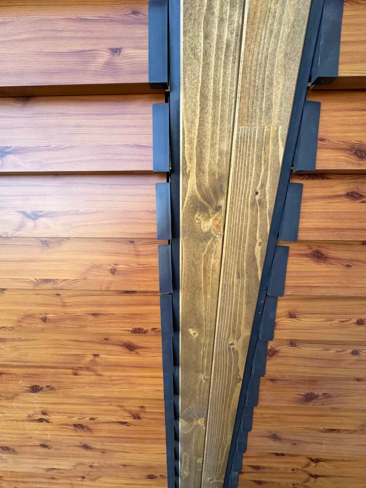 Wooden frame – aluminium louvres – Flowgarden project, photo 65 of 75