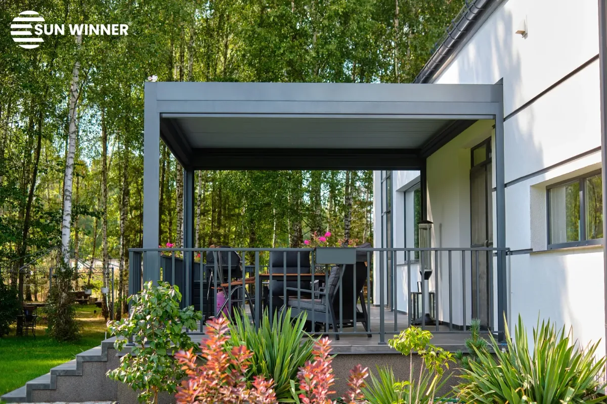 Made-to-measure bioclimatic pergolas – Flowgarden project