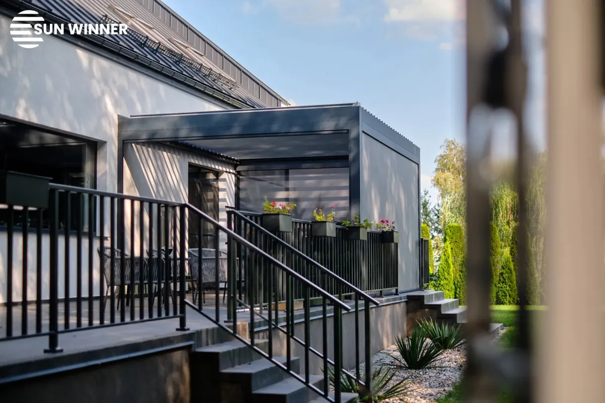 Made-to-measure bioclimatic pergolas – Flowgarden project